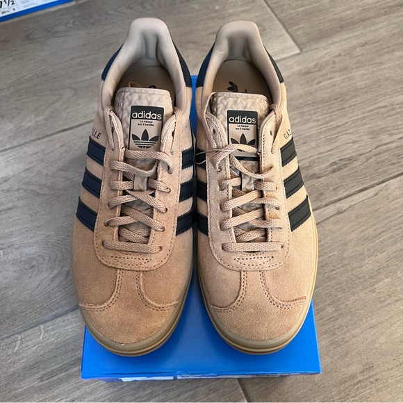 adidas Gazelle Low-Top Suede Sneakers in Tan with Black Stripes - Picture 7 of 10